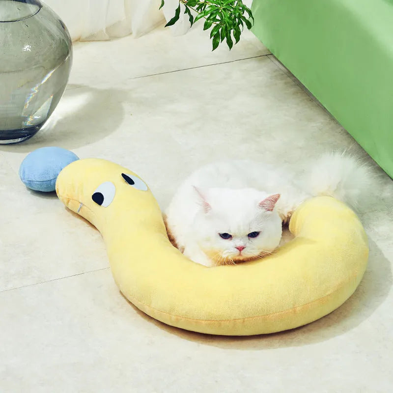 Blue or yellow rectangular pet cushion measuring 62cm by 39cm for cat or dog sleeping