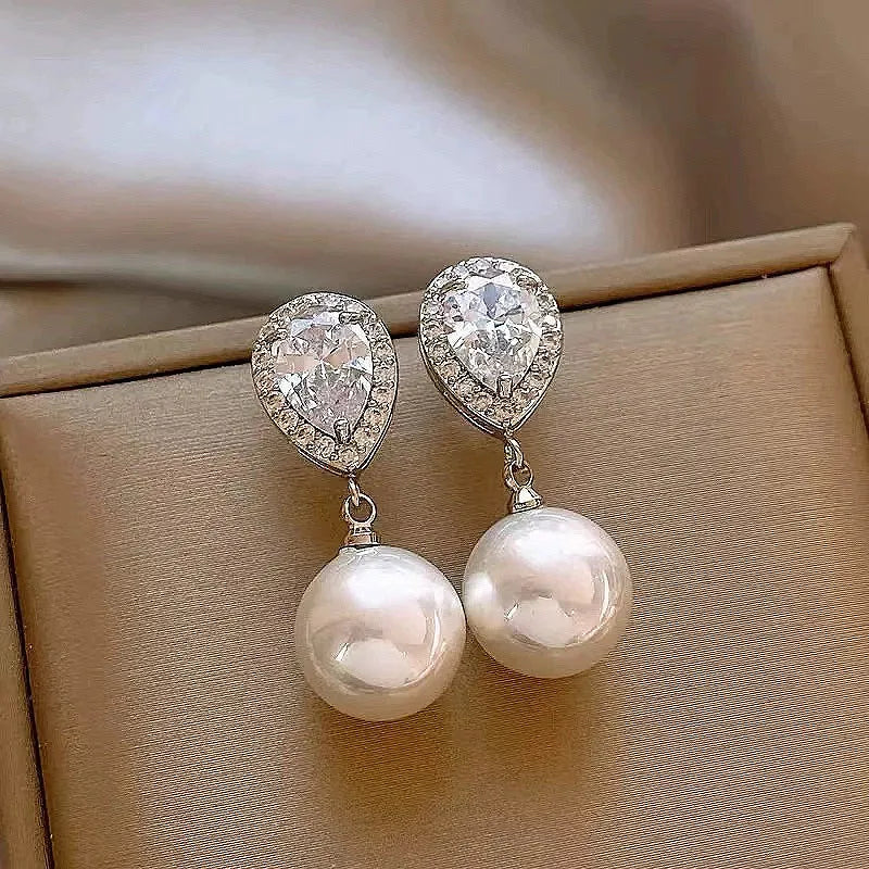Water drop earrings with full diamond accents and pearl drop, copper alloy, electroplated finish, R0132 colour