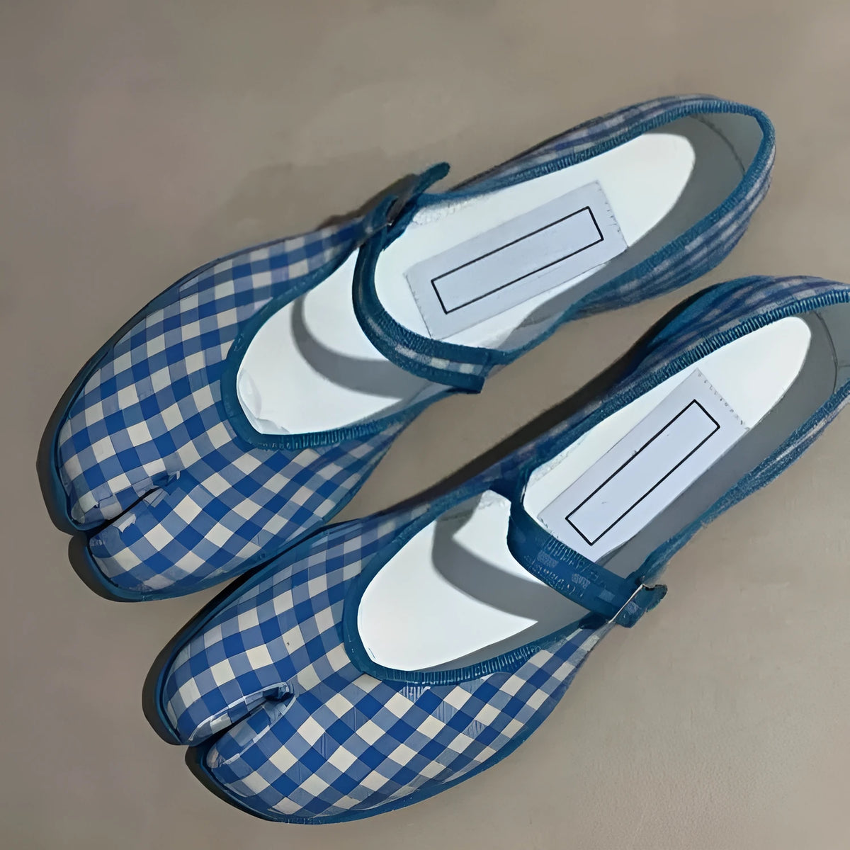 Korean style plaid split toe ballet flats with sheepskin lining and low 1-3cm heel, Picture Color