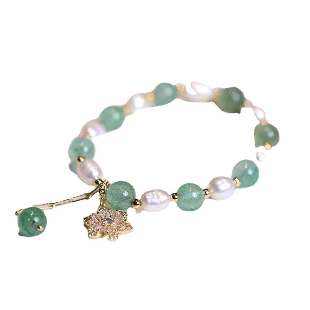Green strawberry freshwater pearl bracelet with Chinese knot and peace buckle fastening