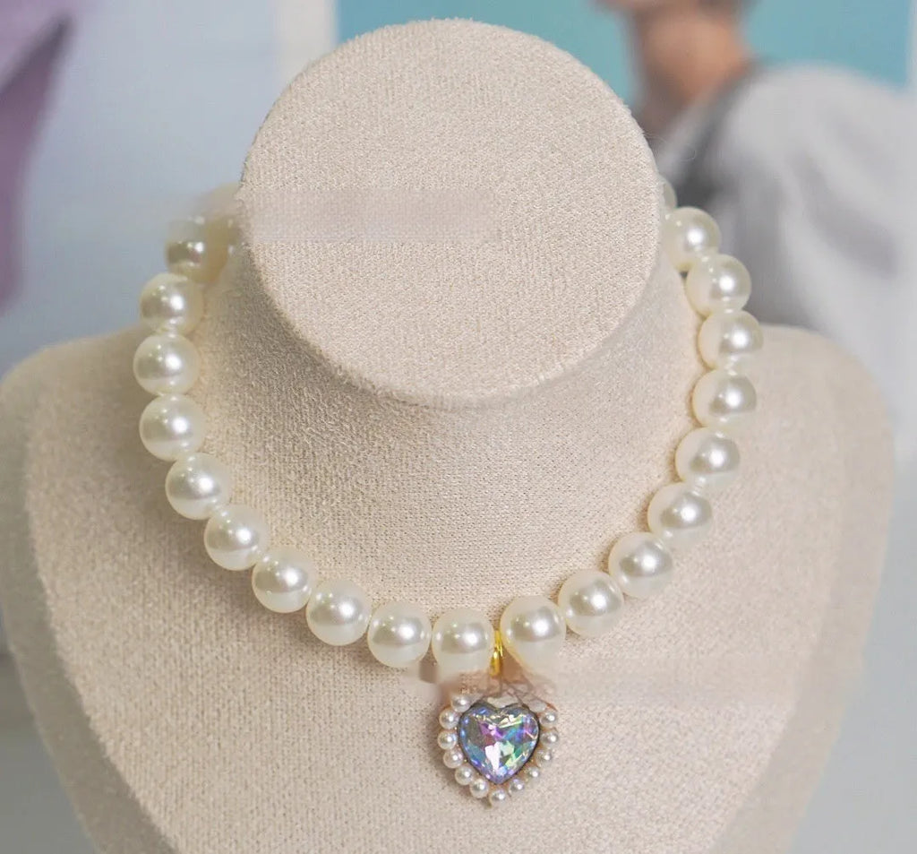 Decorative plastic alloy resin cat collar with love gem charm in multiple colour options.