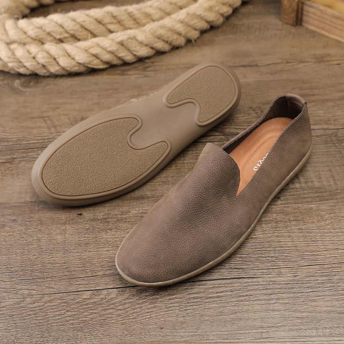Handmade men's sports shoes in khaki colour with low-top design and wedge heel