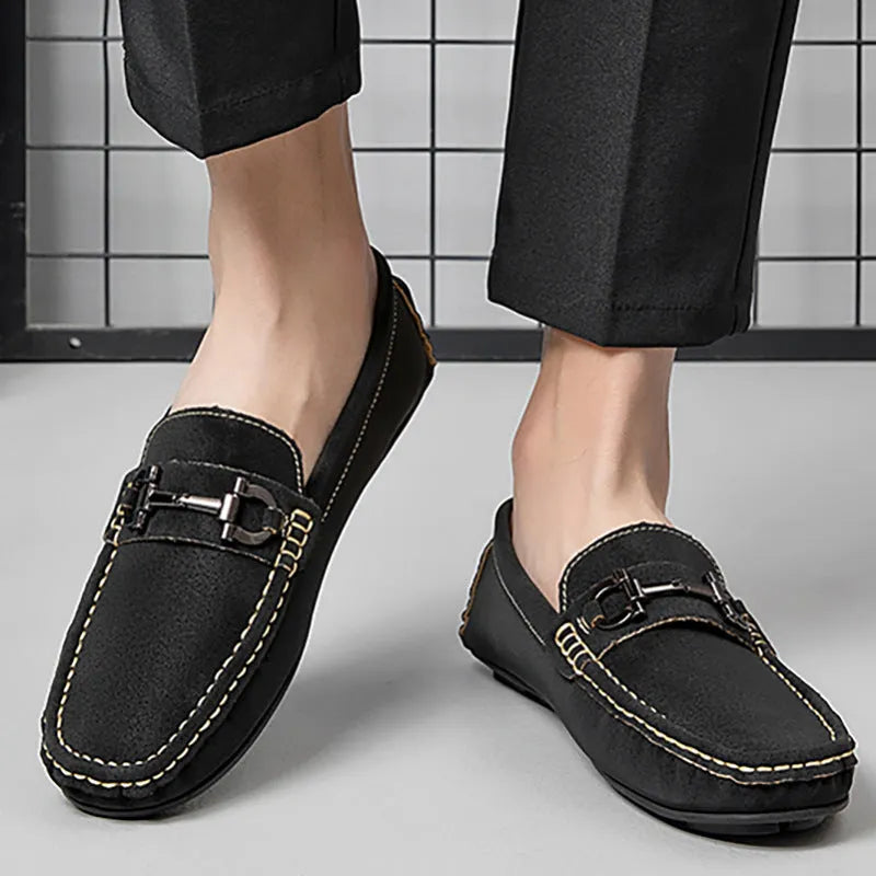 Men's casual loafers in beige with round toe design and rubber sole