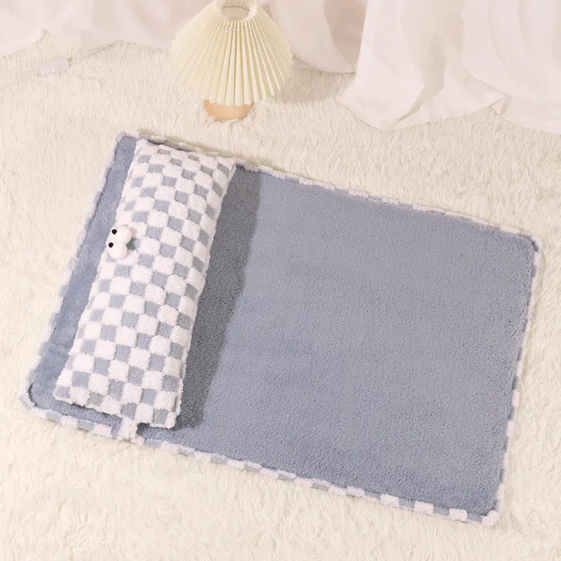 Grey and yellow pet sleeping mat in four sizes for cats and dogs