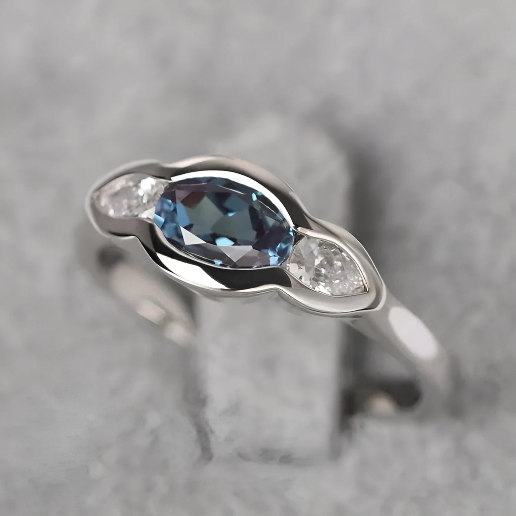 Women's geometric ellipse copper ring with inlaid zircon stones in white gold colour
