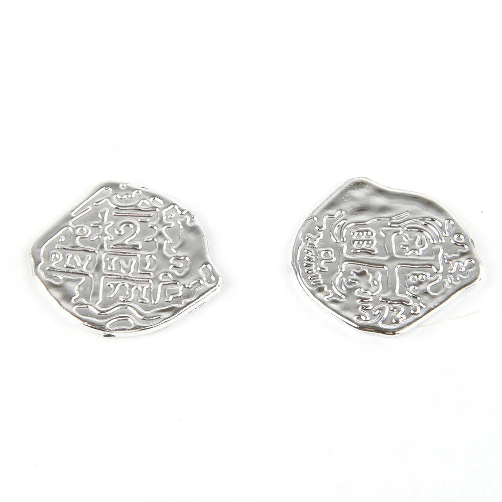 Set of 100 plastic replica Roman pirate coins with electroplated bronze, gold, or silver finish.