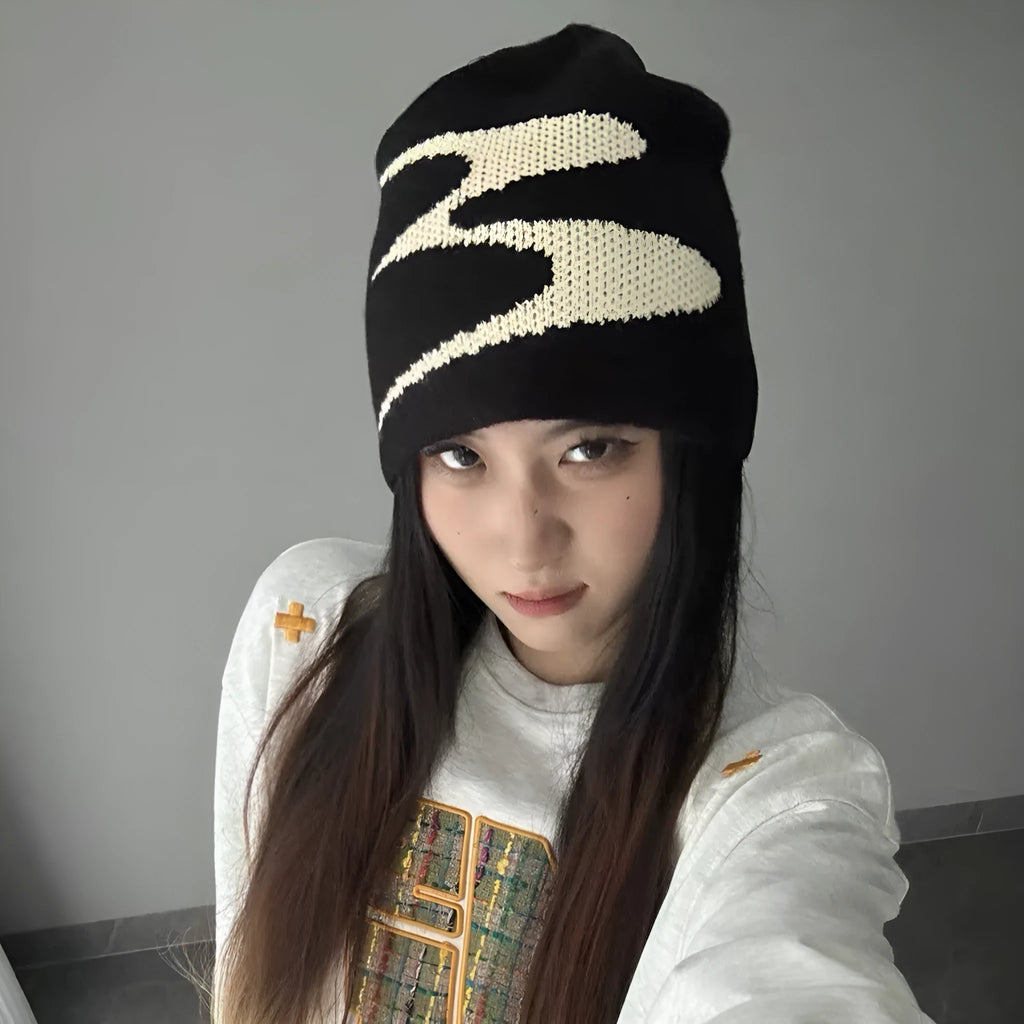 Acrylic beanie hat for men and women in black, grey, or white colours, size 56-58cm