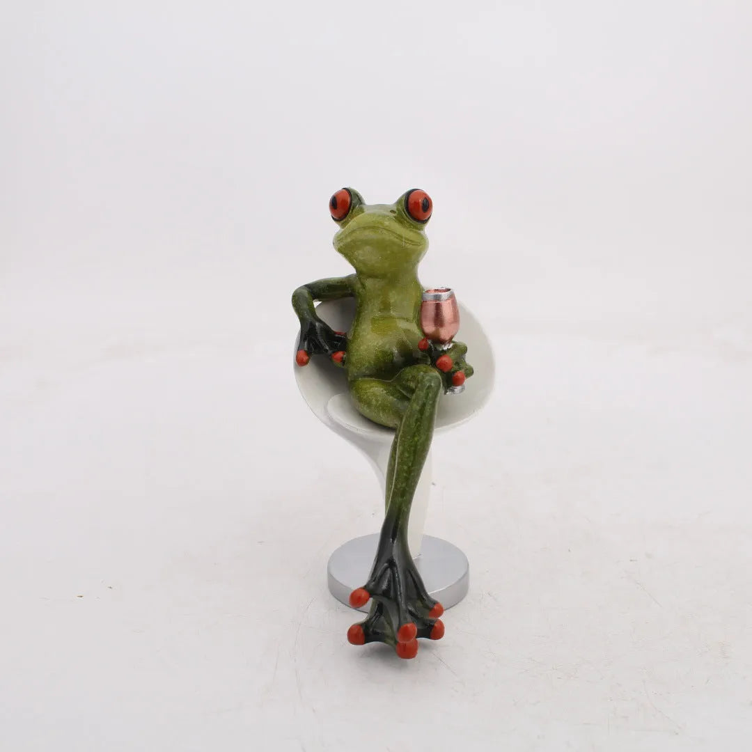Resin frog decoration figurine in pastoral style for home interiors