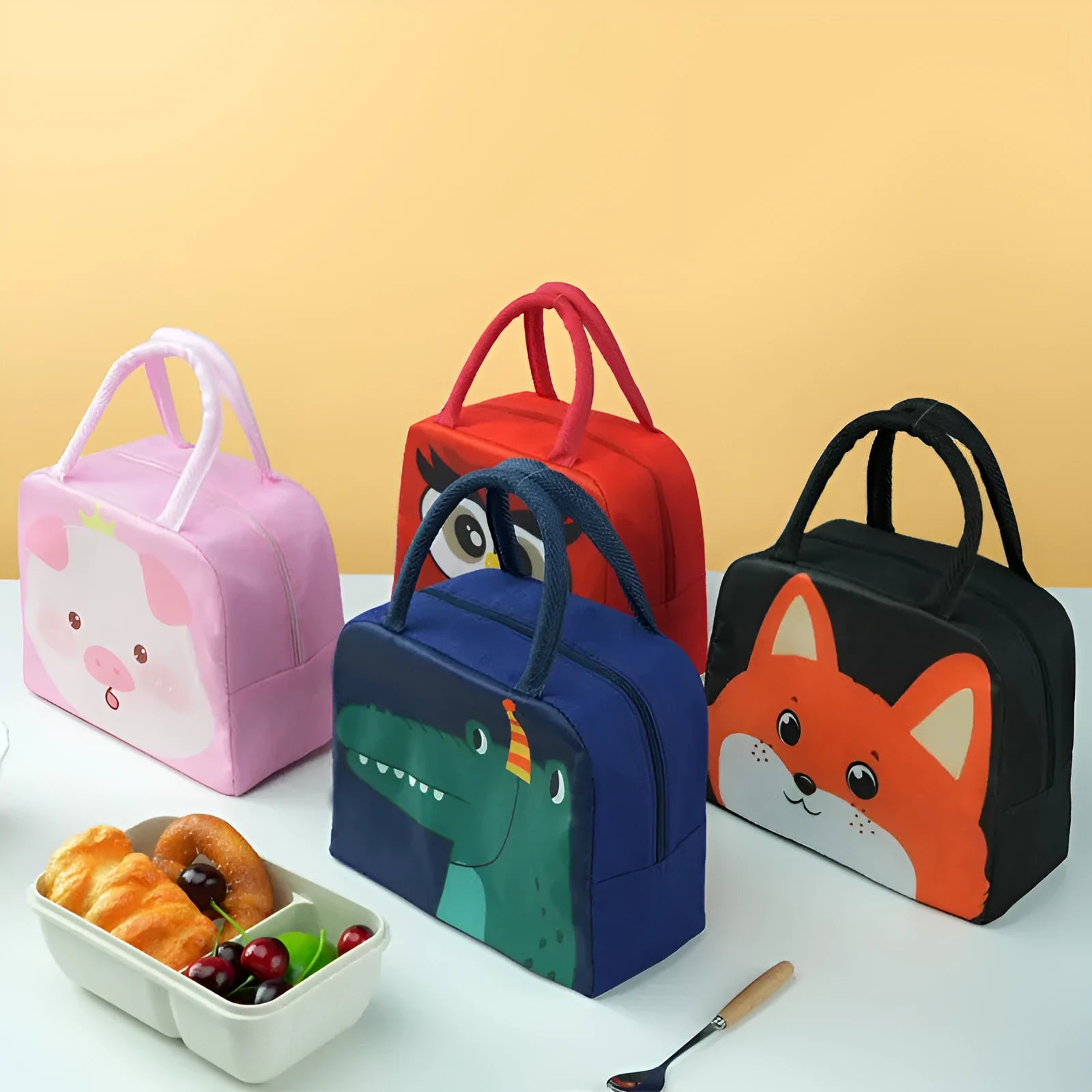 Cartoon insulated lunch box bag in Oxford cloth with aluminium foil lining