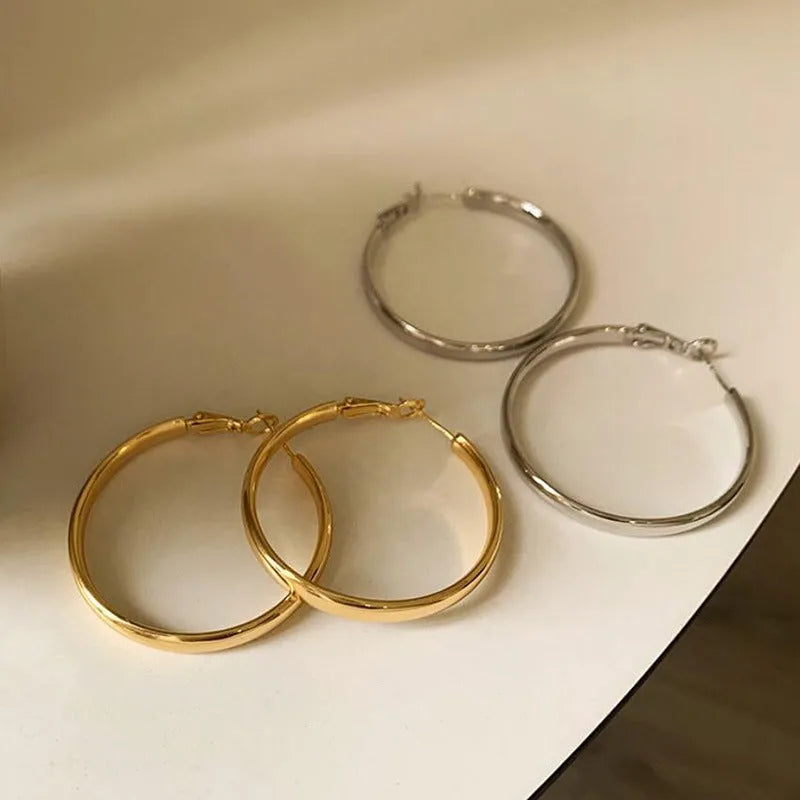 40mm circular metal hoop earrings in gold or silver finish