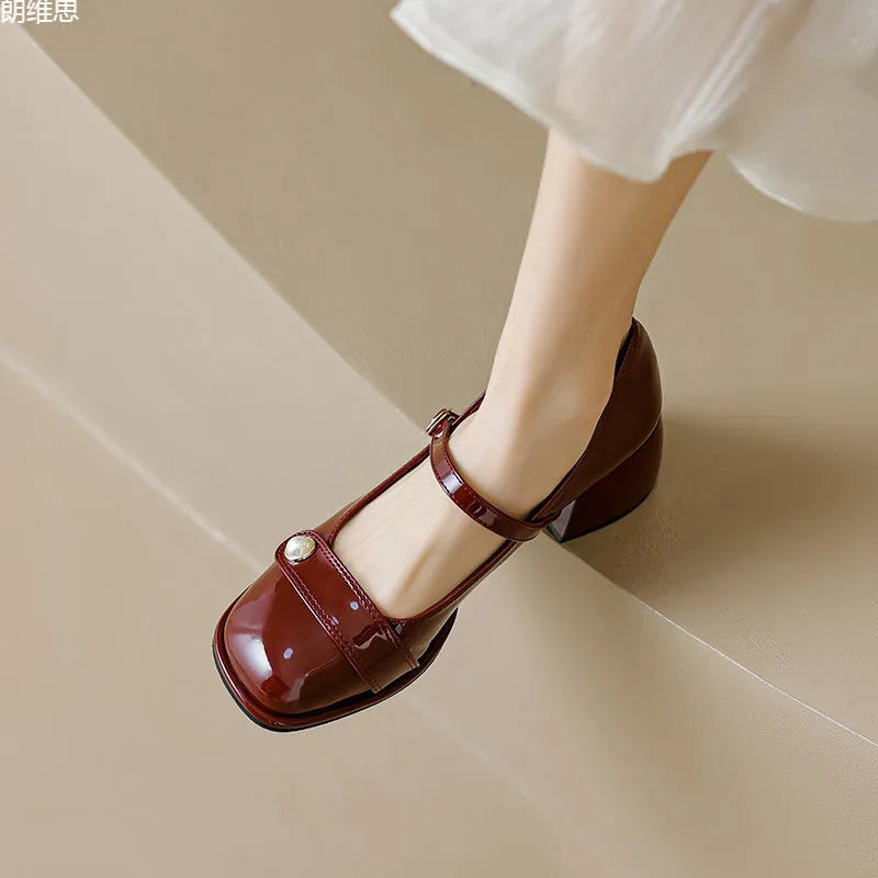 Women's plus size French style pumps with chunky fairy heels and square toe in patent leather