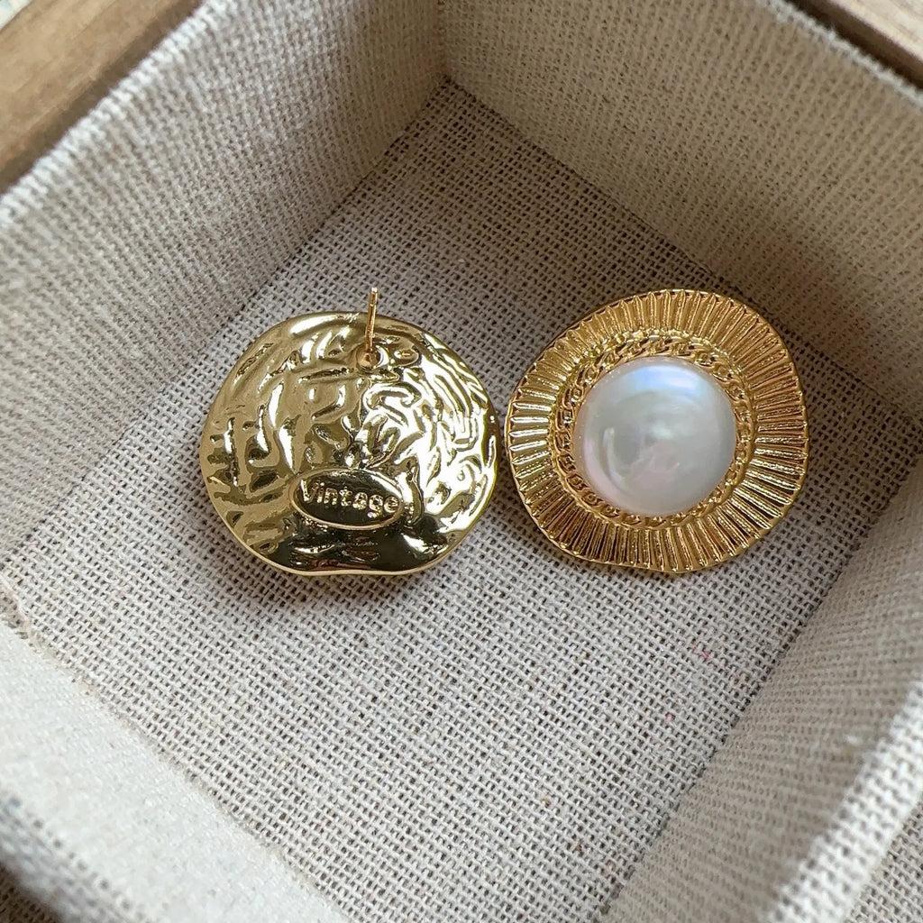 Gold round French retro earrings for women with electroplated finish