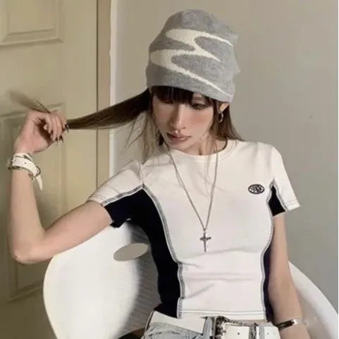 Acrylic beanie hat for men and women in black, grey, or white colours, size 56-58cm