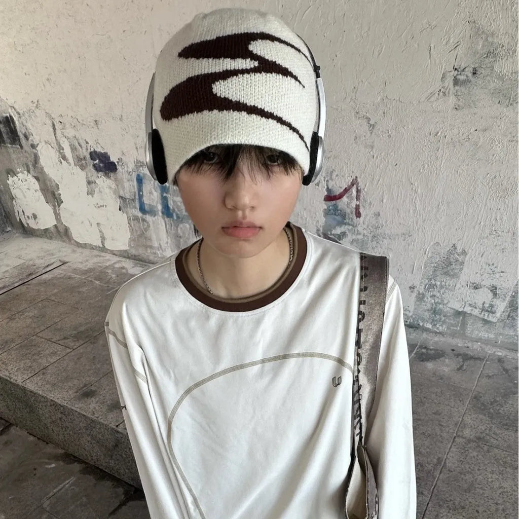 Acrylic beanie hat for men and women in black, grey, or white colours, size 56-58cm