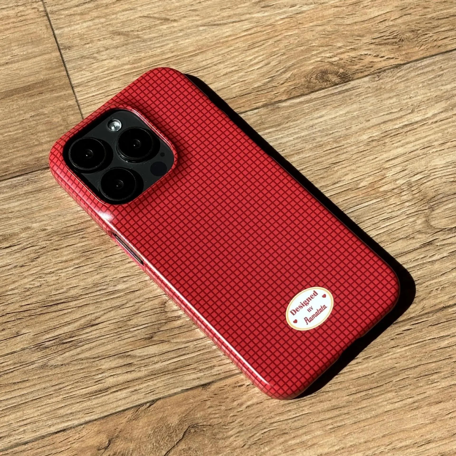 Original plain plaid iPhone 15 Pro Max phone case with anti-fingerprint surface