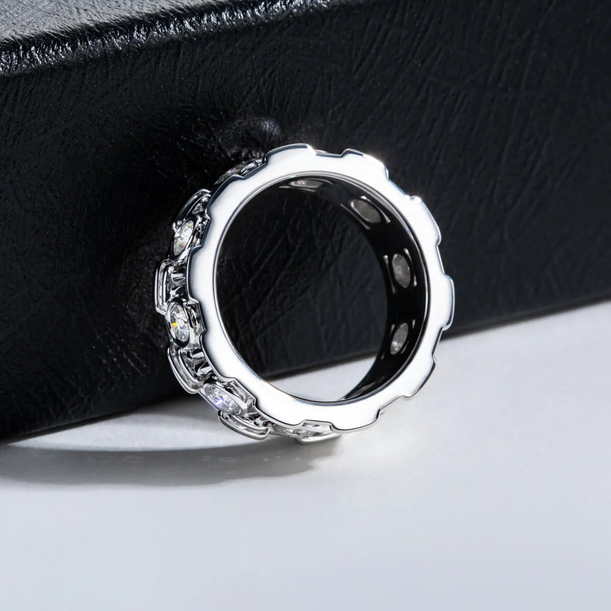Roman column 925 silver moissanite ring with platinum finish, geometric shape, light luxury women's ring