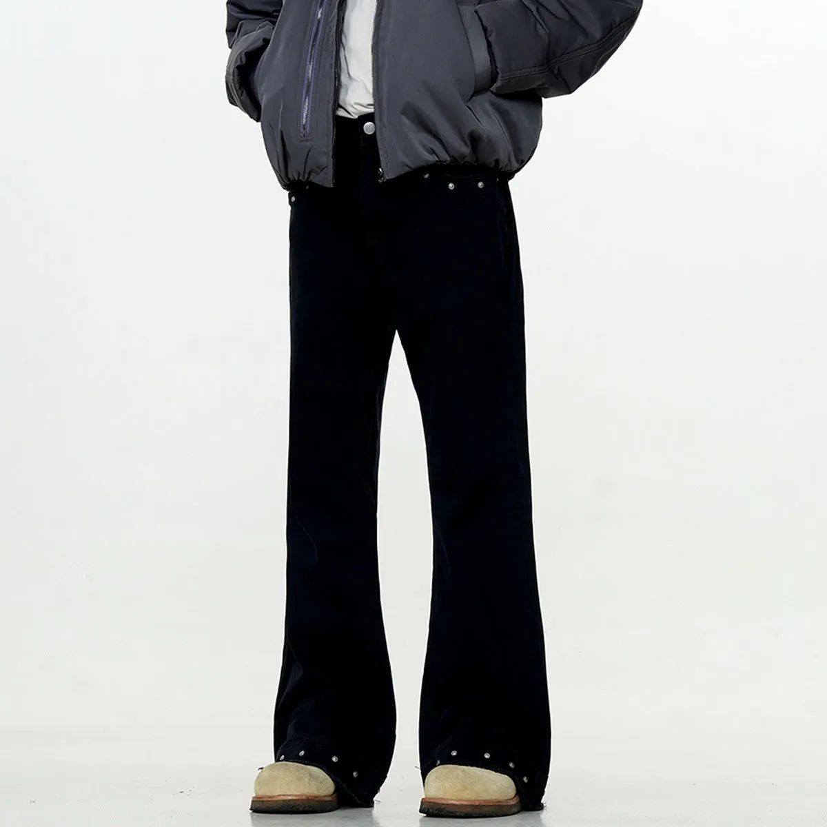 Cotton American retro skinny jeans in black colour with straight-leg trousers design