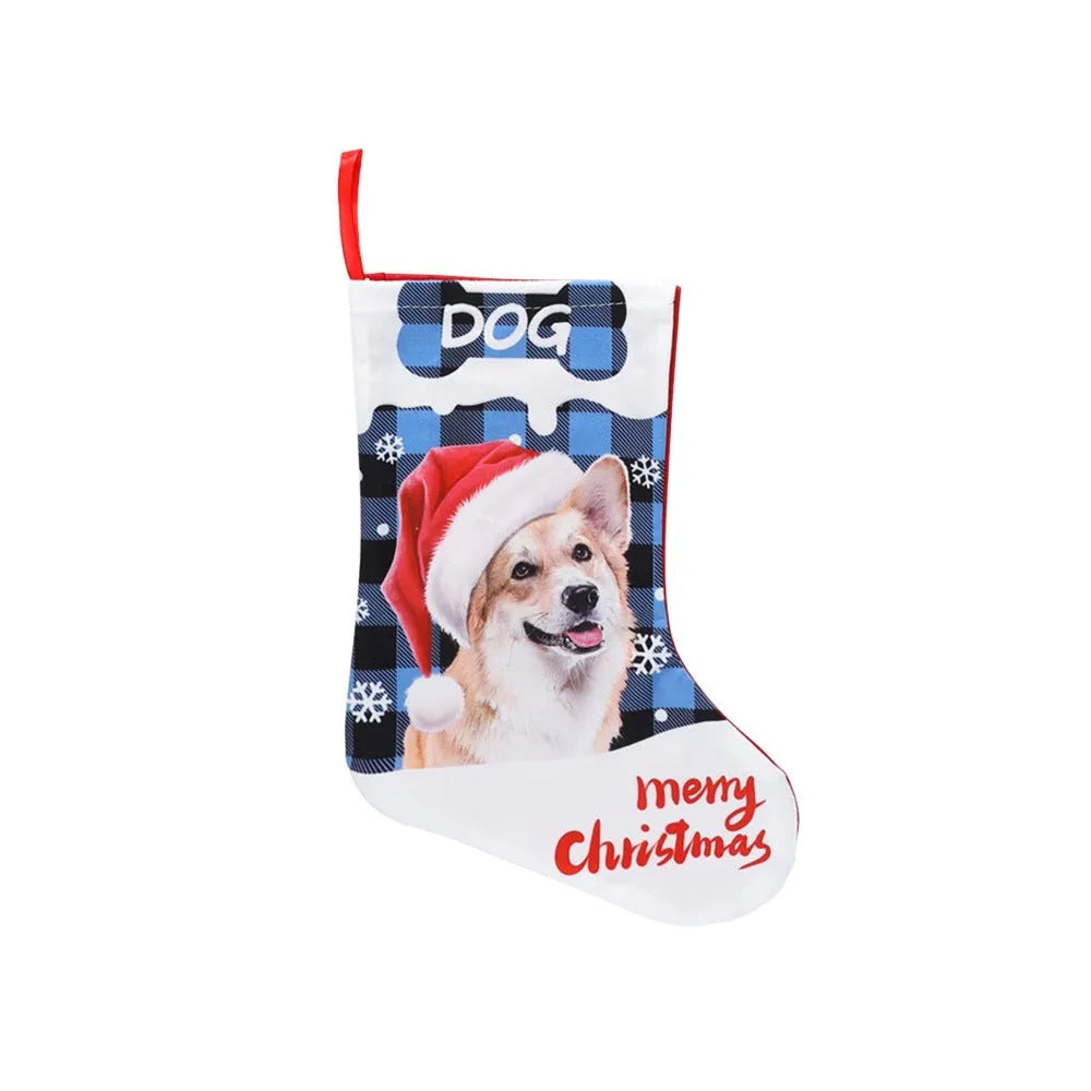 Christmas table runner with printed puppy cat designs in plaid patterns measuring 26x36cm