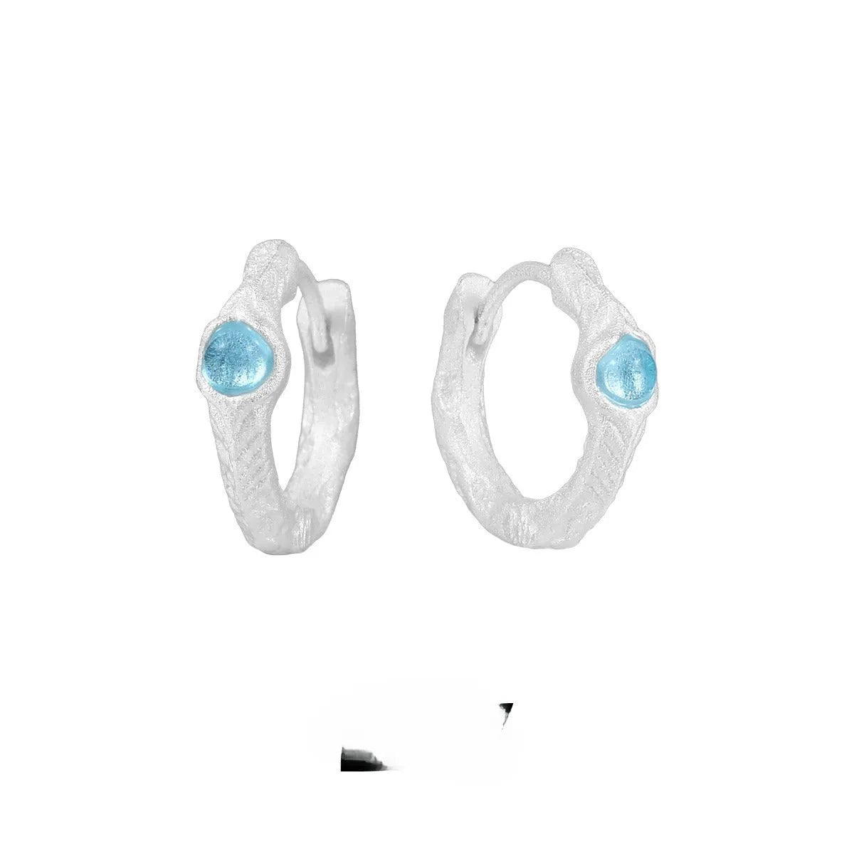 925 silver geometric ear clip for women in burnt silver colour with round design