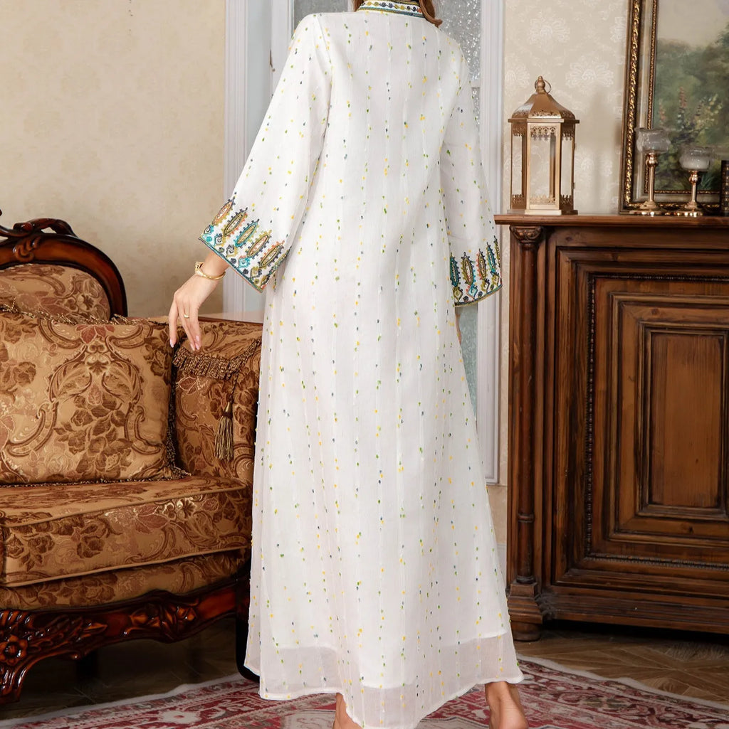 White Arabic women's robe with long sleeves and full-length skirt