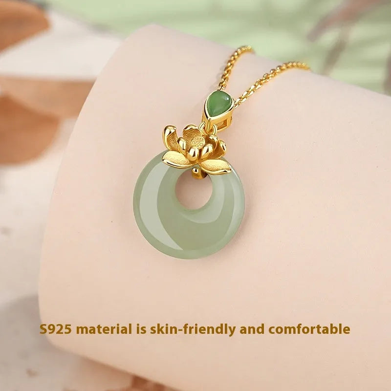 Hetian jade peace buckle necklace with yellow gold electroplated 925 sterling silver O-shaped chain, 41-50cm