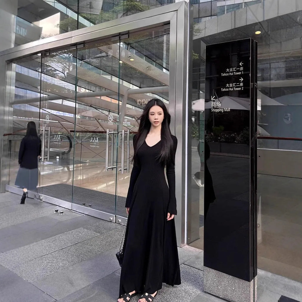 Knitted women's autumn winter dress with high-waist, hood, long sleeves, solid colour mid-length