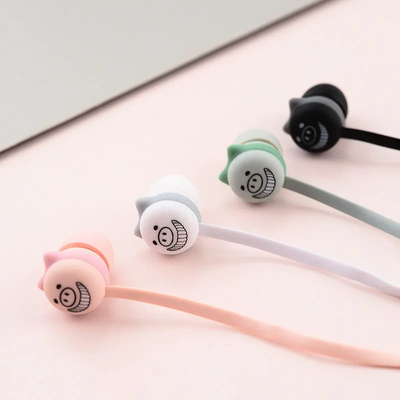 Wired in-ear headphones with 3.5mm round plug in white and black colour options