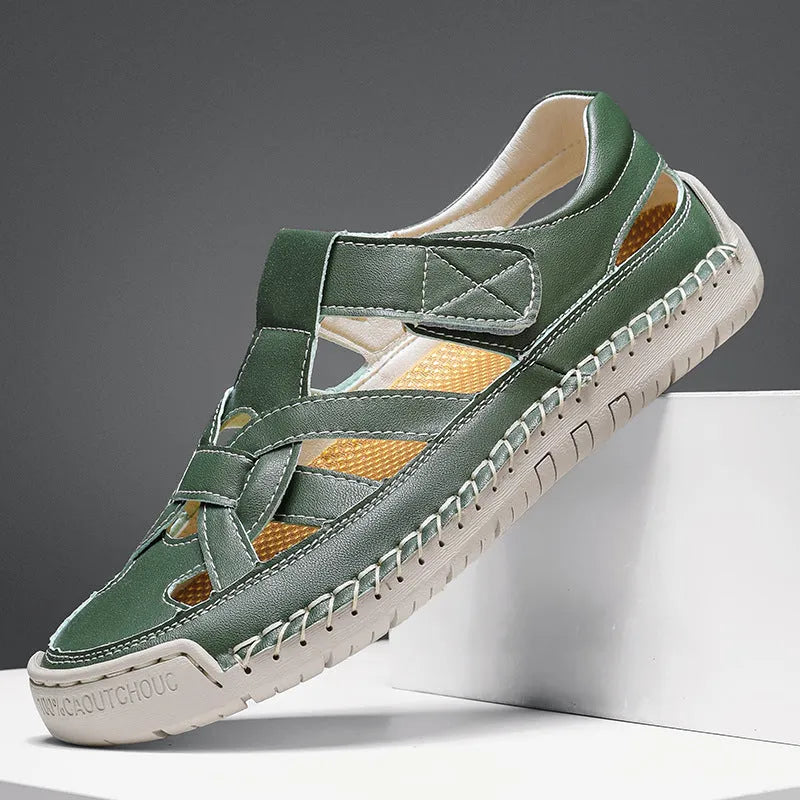 Women's lightweight casual shoes with non-slip rubber sole and Velcro fastening in solid colour