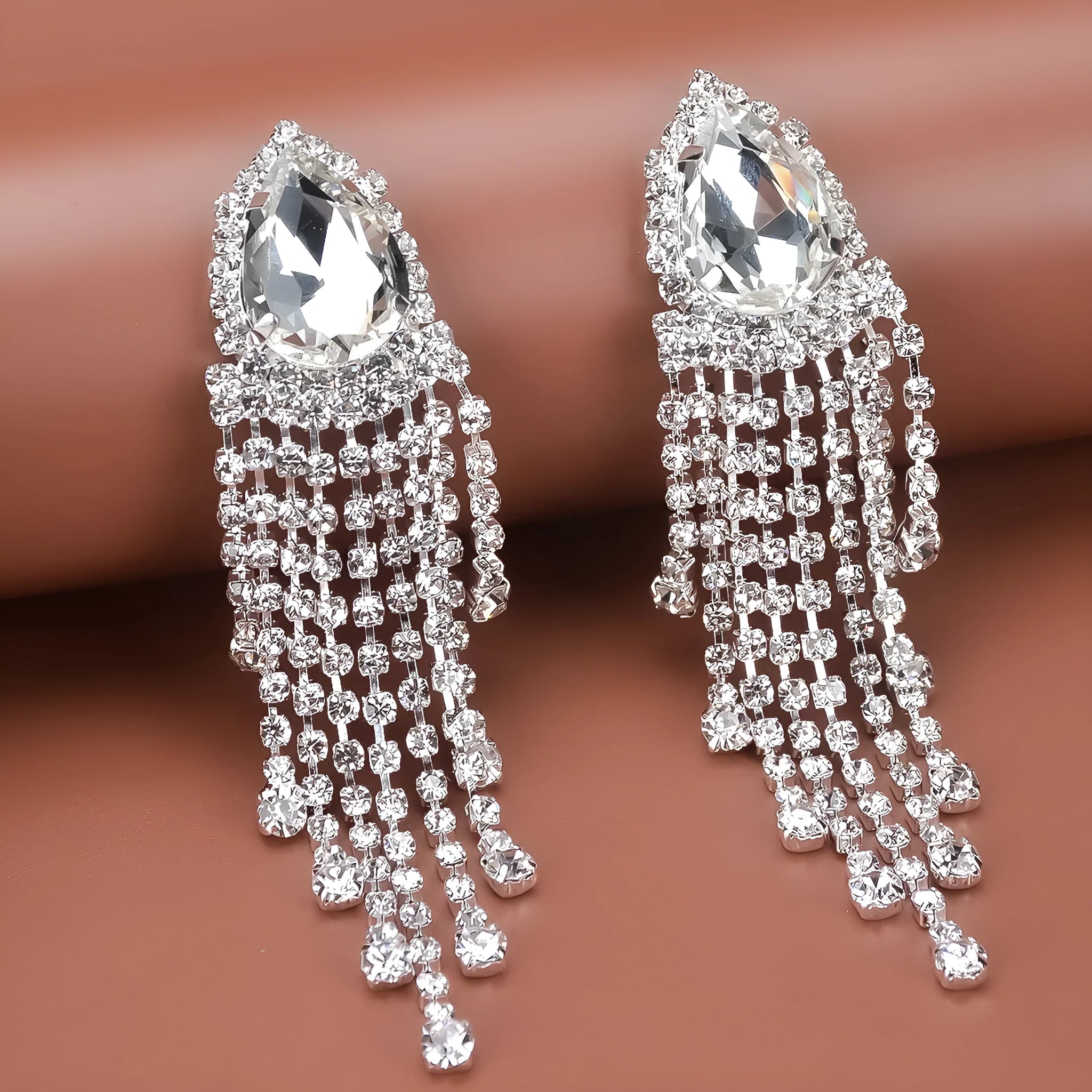 Rhinestone tassel drop earrings diamond finish silver green red 10x2.5 cm