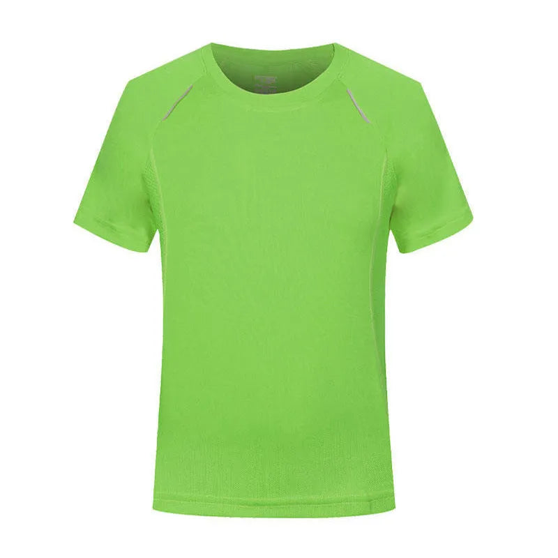 Men's slim fit quick-drying T-shirt in polyester viscose blend available in seven colours