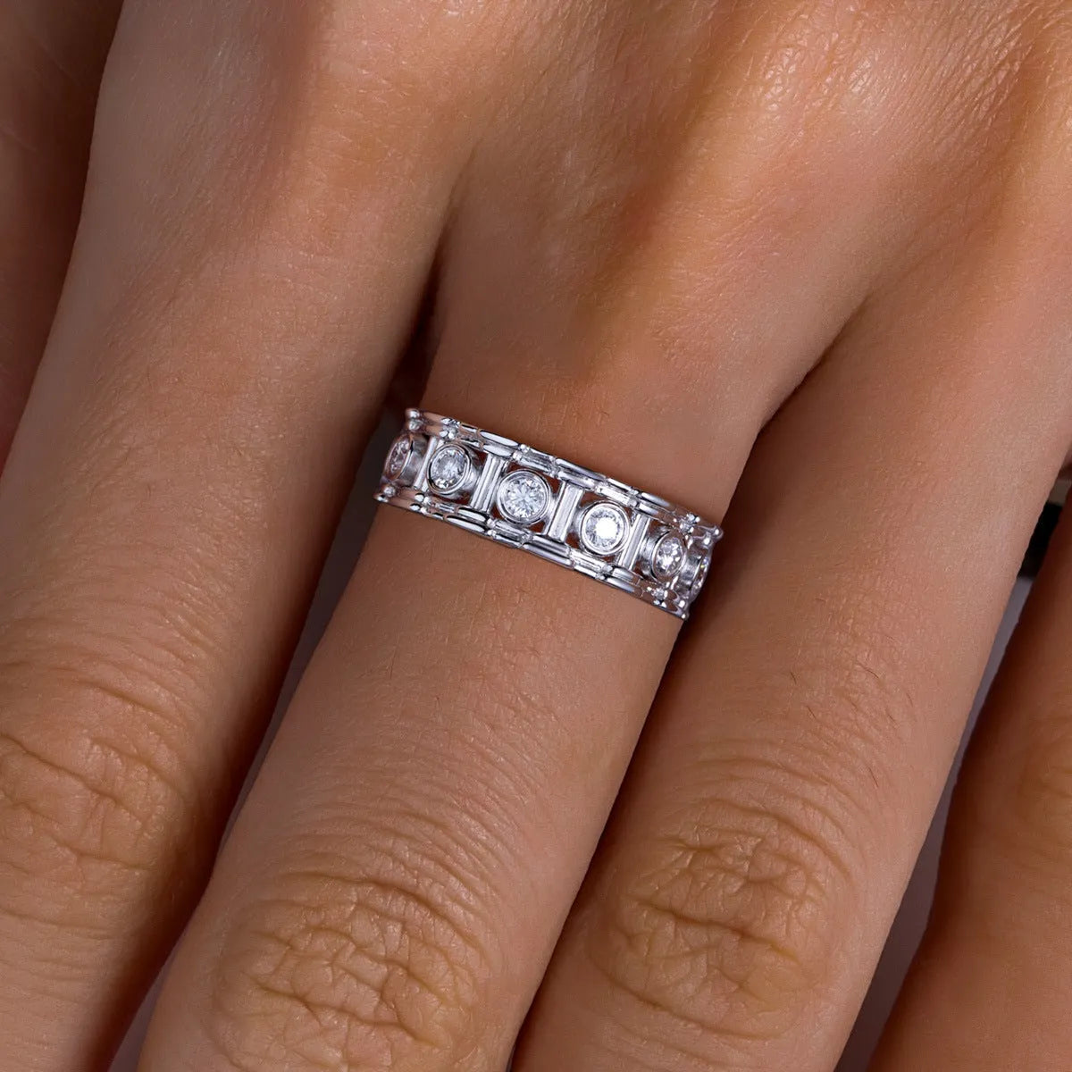Roman column 925 silver moissanite ring with platinum finish, geometric shape, light luxury women's ring