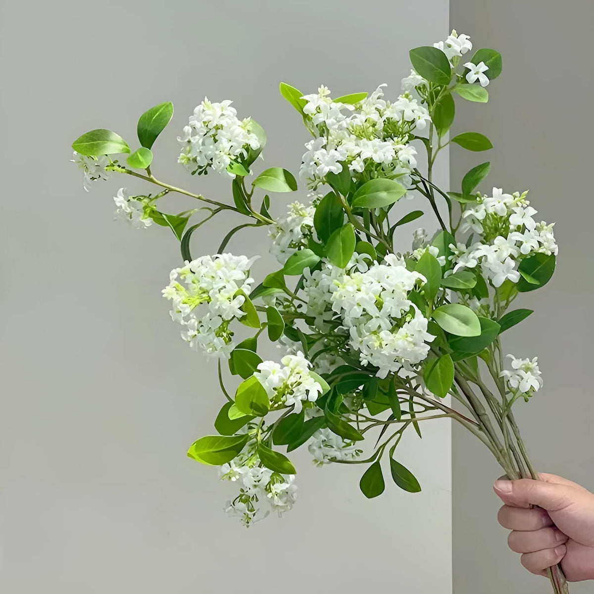 Single artificial silk flower stem in white for table decoration and wedding photography props, 50g