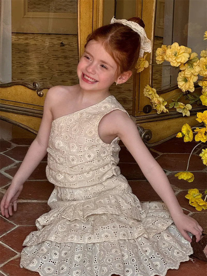 Girls' milky white cotton summer dress set with floral embroidery and oblique shoulder strap, sleeveless cake dress