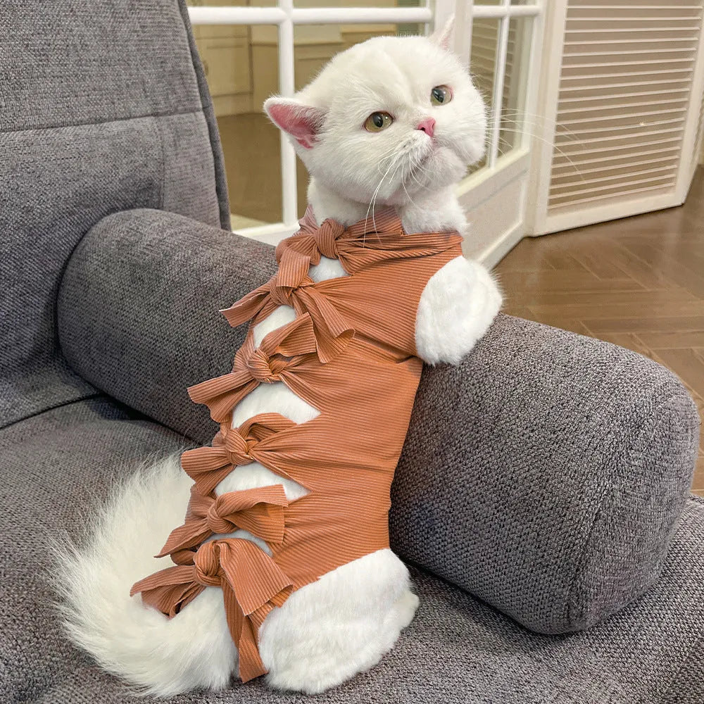 Lace-up polyester cat sterilisation clothing shown in blue, with size and colour options displayed.