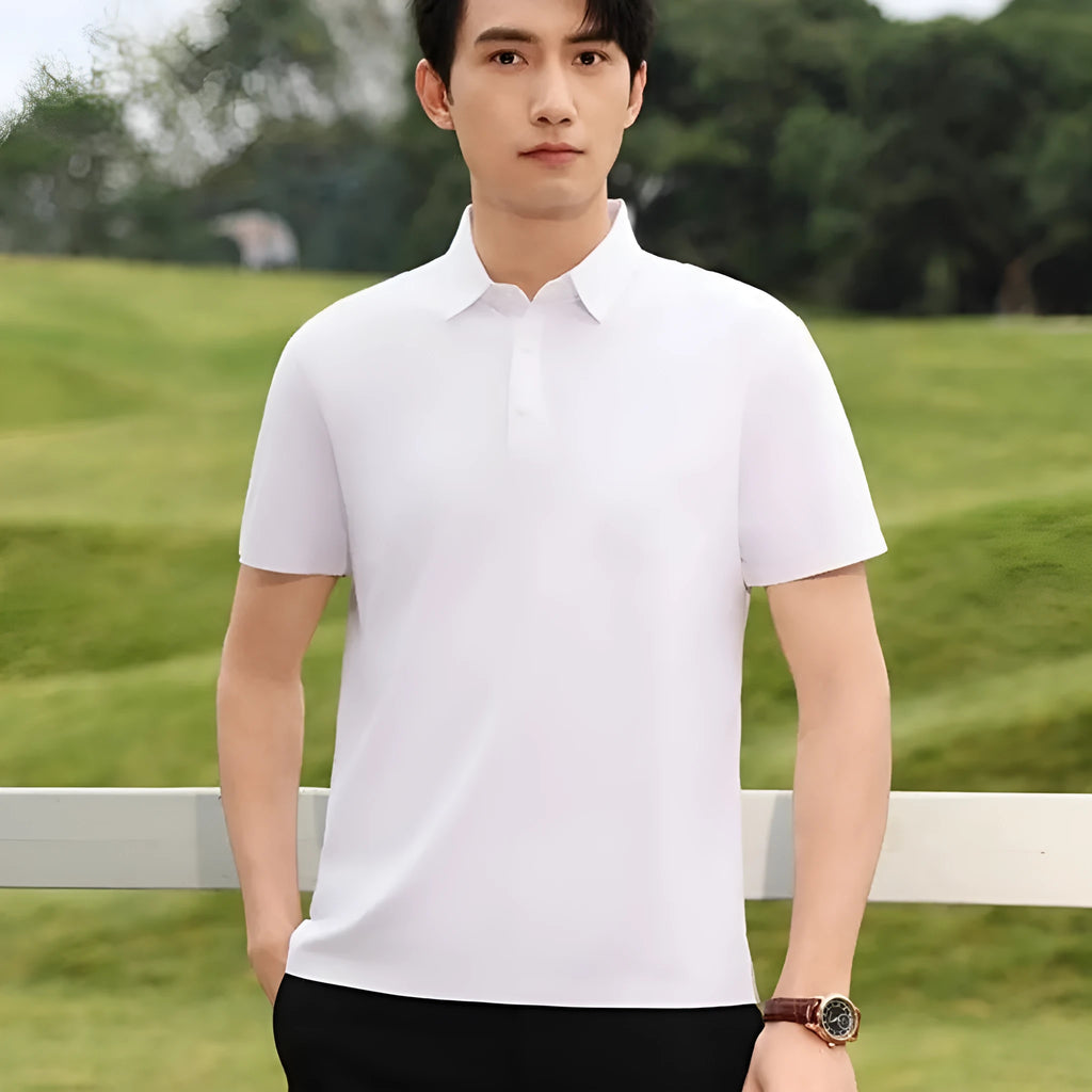 Men's slim fit short sleeve T-shirt with a seamless lapel collar in a solid colour.