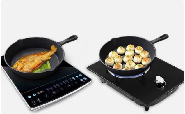 Cast iron frying pan with flat bottom and non-stick surface, shown in 16cm, 20cm or 25cm size without lid