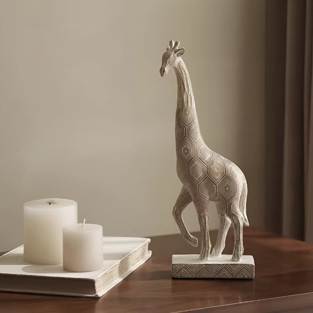 Wood colour European style giraffe resin ornament for shelf and cabinet decoration.