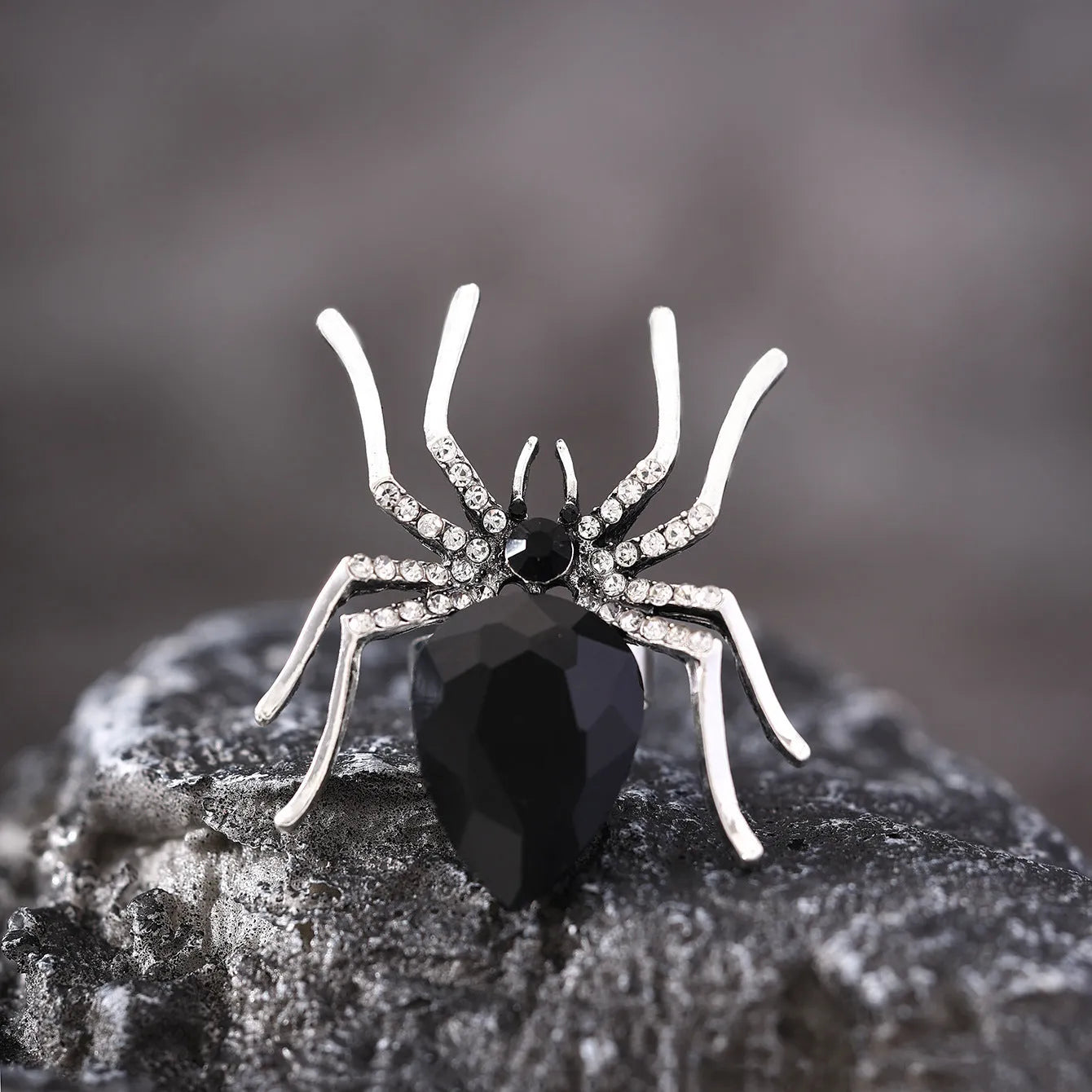Halloween spider ring with rhinestone inset, alloy open ring for women, four colour options