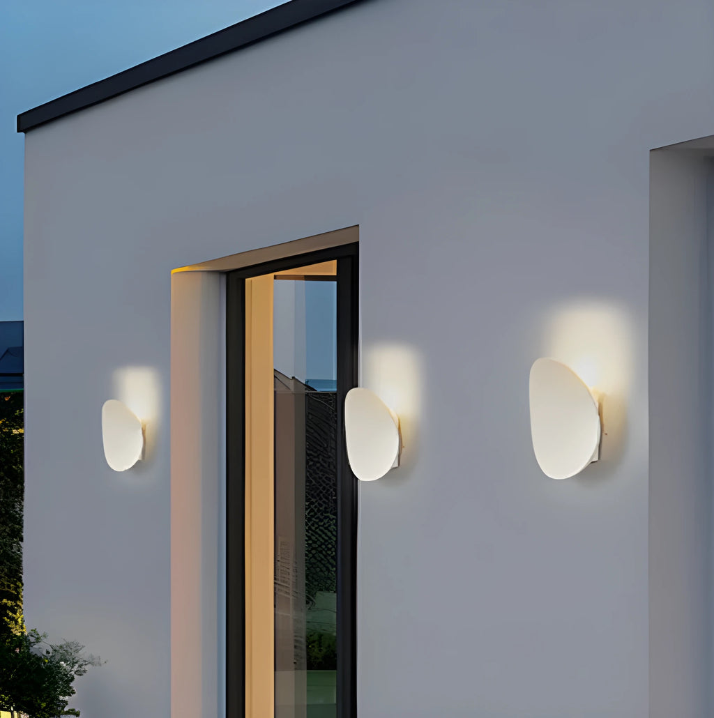 Modern minimalist outdoor waterproof wall lamp, 7W, shown in 9021 black or white for porch and garden wall lighting