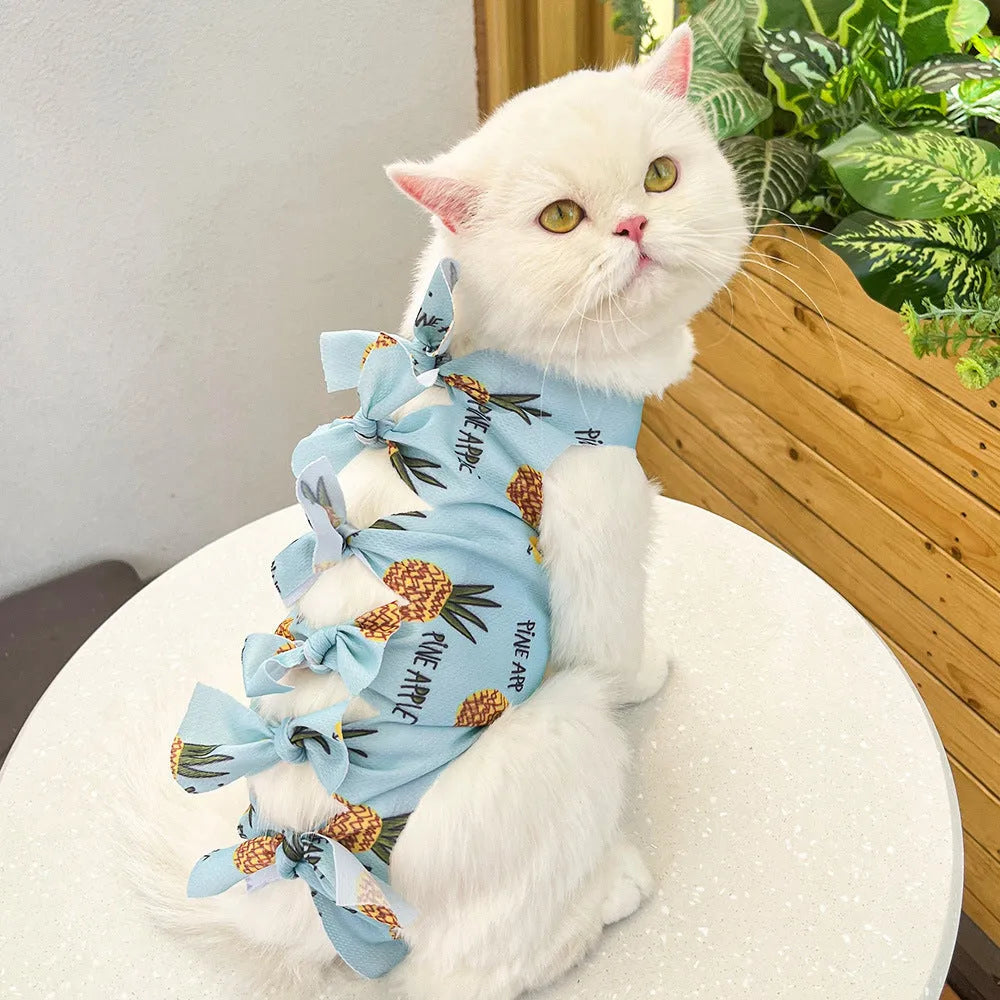 Lace-up polyester cat sterilisation clothing shown in blue, with size and colour options displayed.