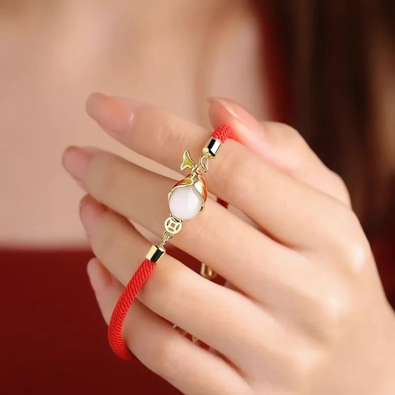 Copper carp literary necklace and red hand strap bracelet set with retro style.