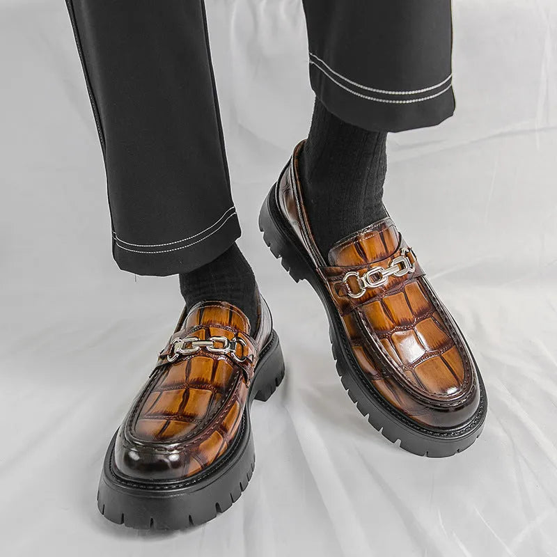 Men's crocodile pattern leather loafers with platform sole in black colour