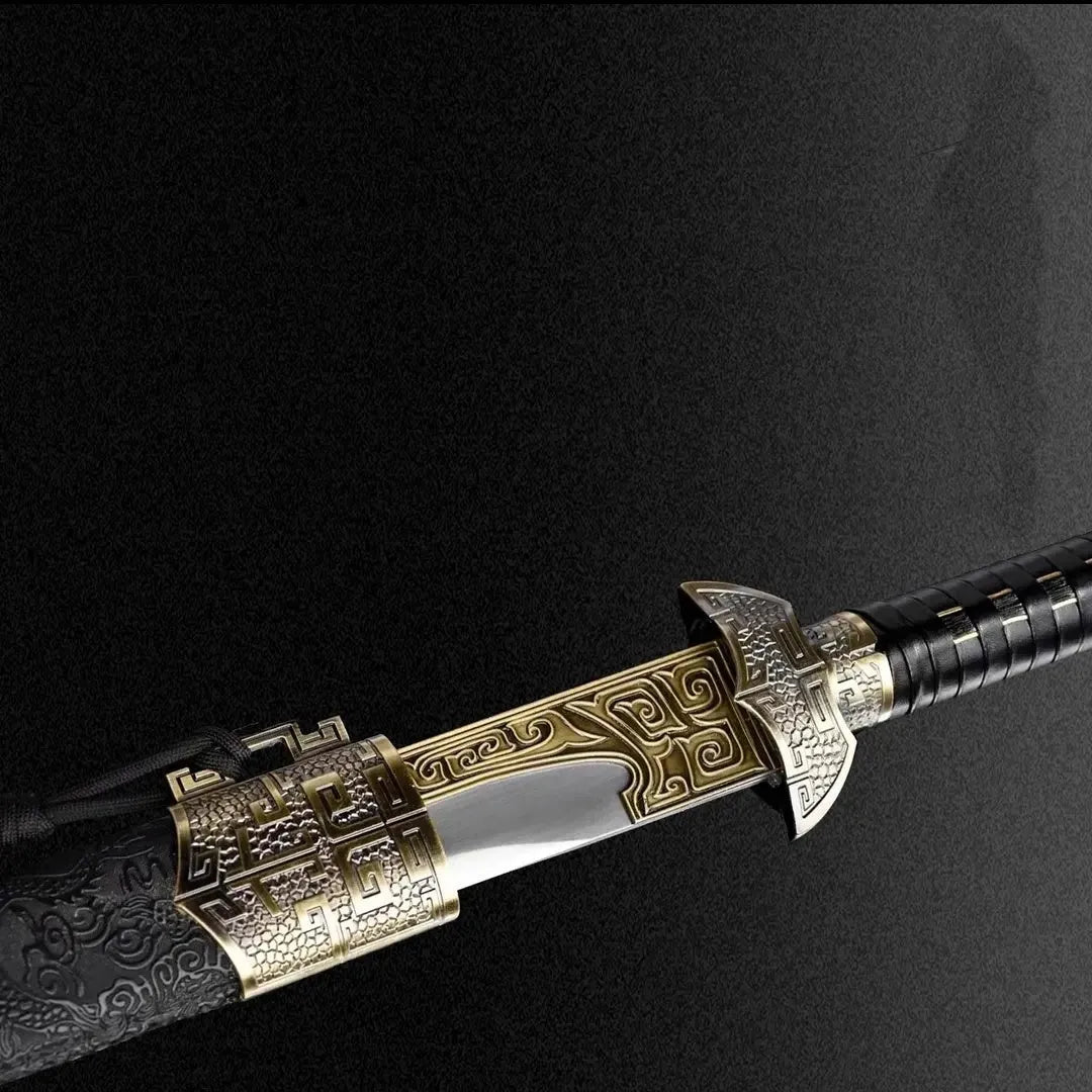 Tianwen Tang Heng Tang Dynasty horizontal sword, 108cm, high manganese steel blade, unsharpened, with wood leather scabbard.