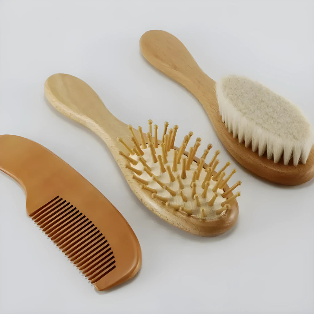 Soft fur set comb with wool brush for gentle scalp massage without hair damage