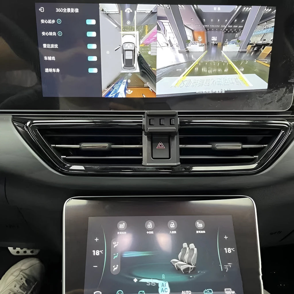 GOODWAY car dashboard mobile phone bracket with 360-degree rotation mounted in vehicle