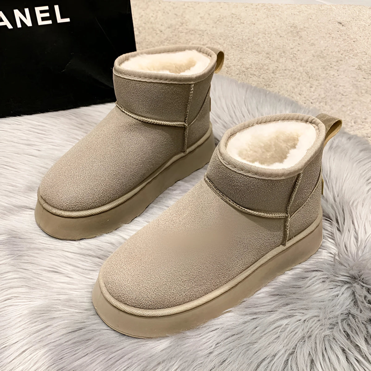 Women's snow boots with faux fur lining, 5cm platform heel, tall crown matte leather-look upper, black maroon brown