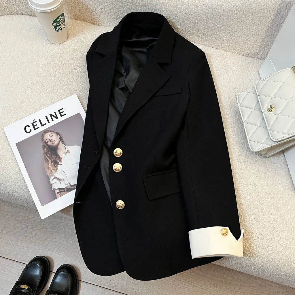 Korean-style women's coat in milky white with loose fit and pockets