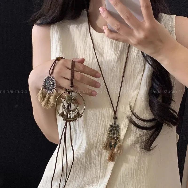 Retro ethnic style tassel long pendant necklace in copper alloy and acrylic geometry for women