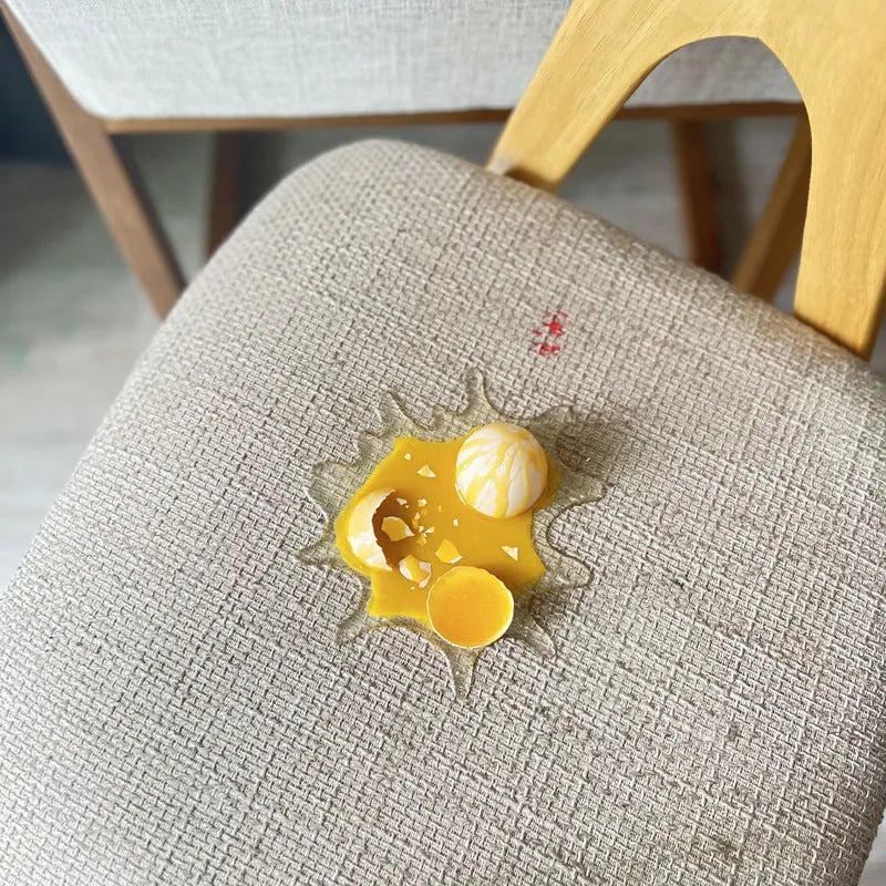 Decompression toy mobile phone holder in broken egg design, 15 x 17cm, with gift box option