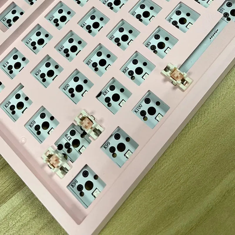 DIY hot plug mechanical keyboard kit with plastic case, 2-in-1 key puller, and wire in multiple colour options
